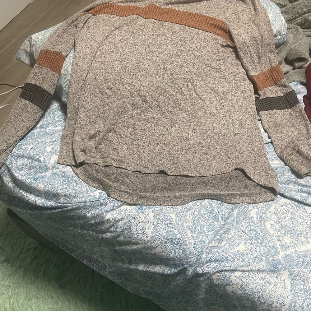 Pink Clover Heathered Sweater with Striped Sleeves